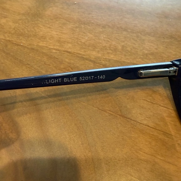 Modern Optical PIPER EYEGLASSES
Modern Plastics II Collection Light Blue Dot - Picture 8 of 10